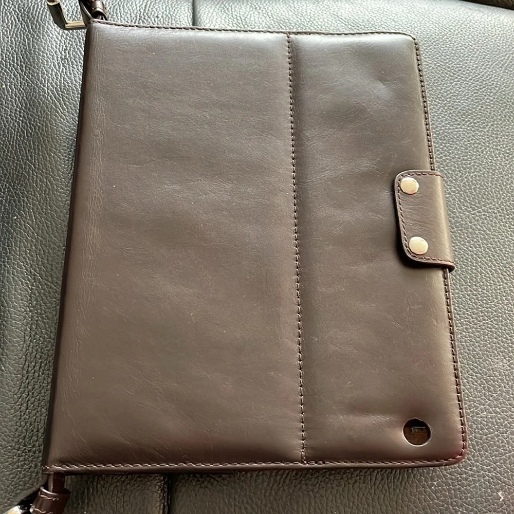 Best Motion Tablet Case Crossbody Brown Interior Card Slots Shoulder Strap - Picture 5 of 11